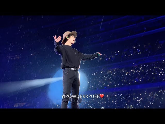 190512 - Make It Right - BTS 방탄소년단 - Speak Yourself Tour - Soldier Field D2 IN THE RAIN - HD FANCAM class=