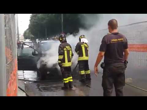 Incendio auto corso Potenza Torino - NET