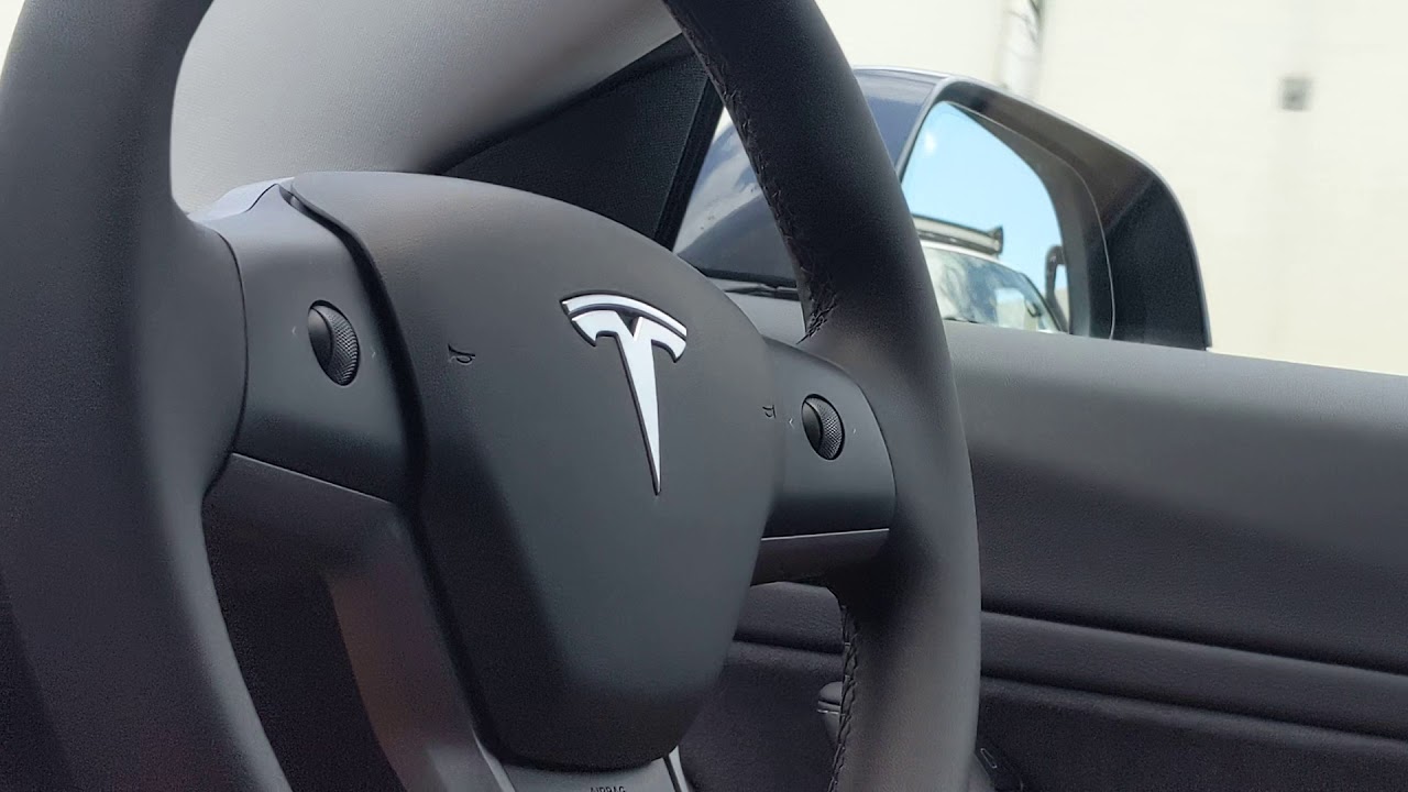 Me and Dad test driving a Tesla Model 3 - YouTube