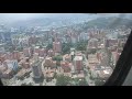 Sobrevolando Medellín y Aterrizaje de Avión Aeropuerto de Medellín Olaya Herrera clicair
