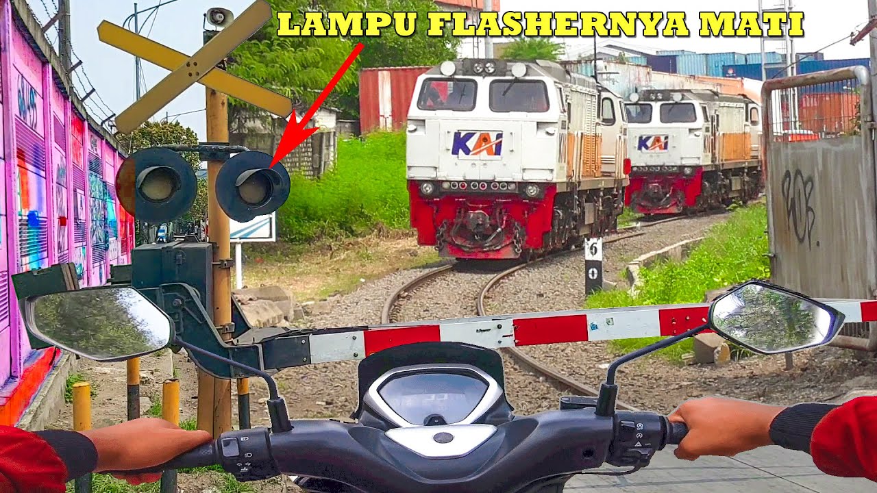 MOTORIDE Mengunjungi Perlintasan Kereta Api JPL 11F Tj Priuk, Waduh Lampu Flasher LED Nya Mati !!