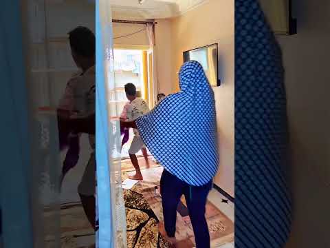 جريت على أبويا علشان يحميني بس اللي حصل صدمة