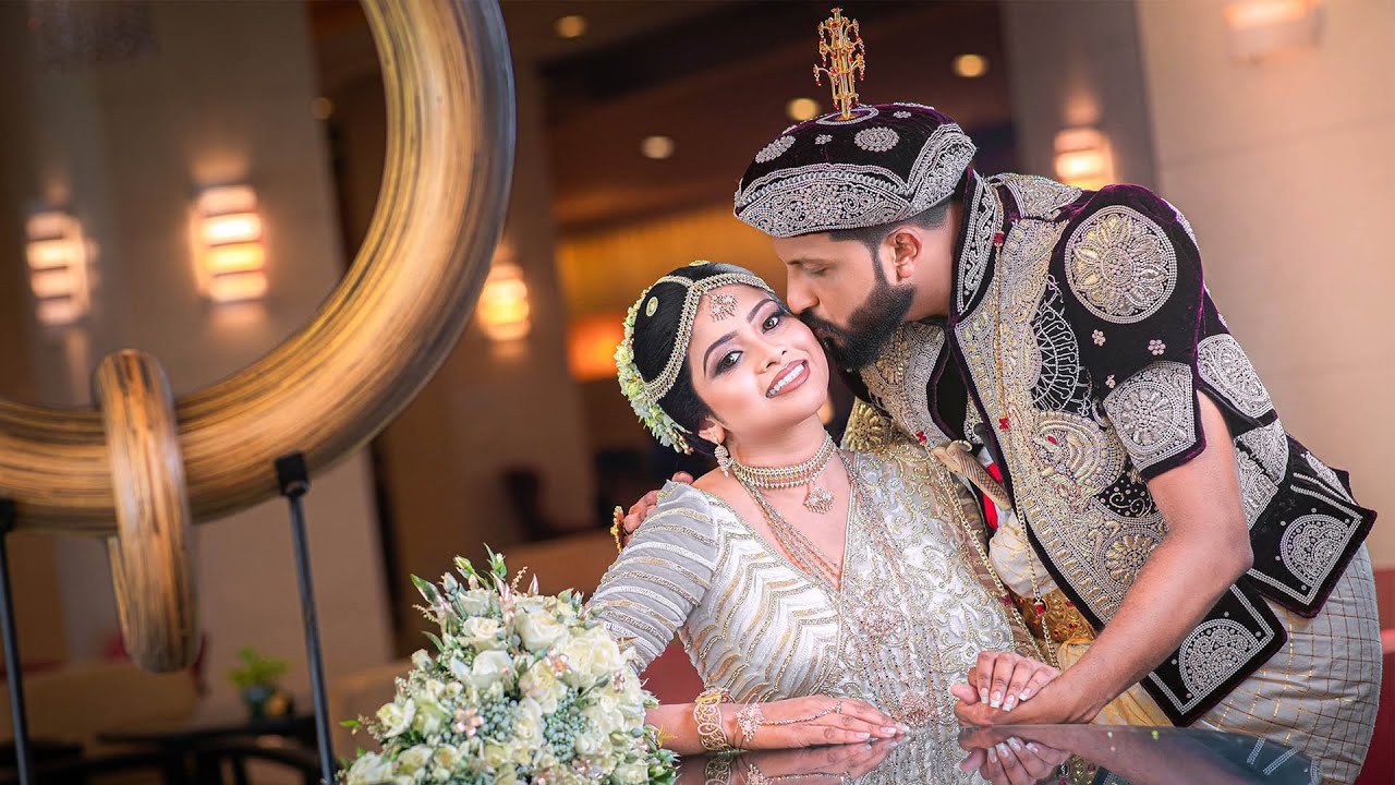 Wedding Of Navoda And Dilaksha - YouTube