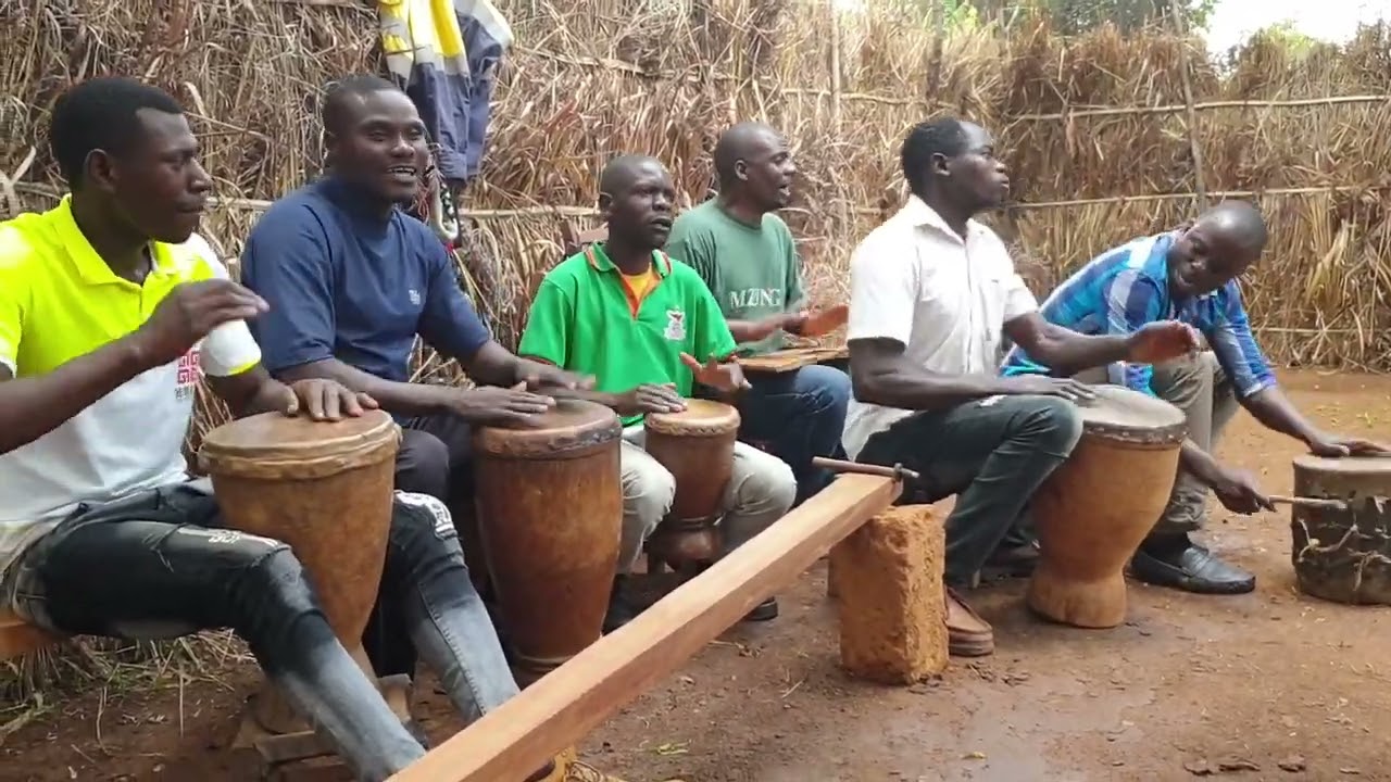 How to Play Zambian Traditional Drums || Zambia Traditional Drums