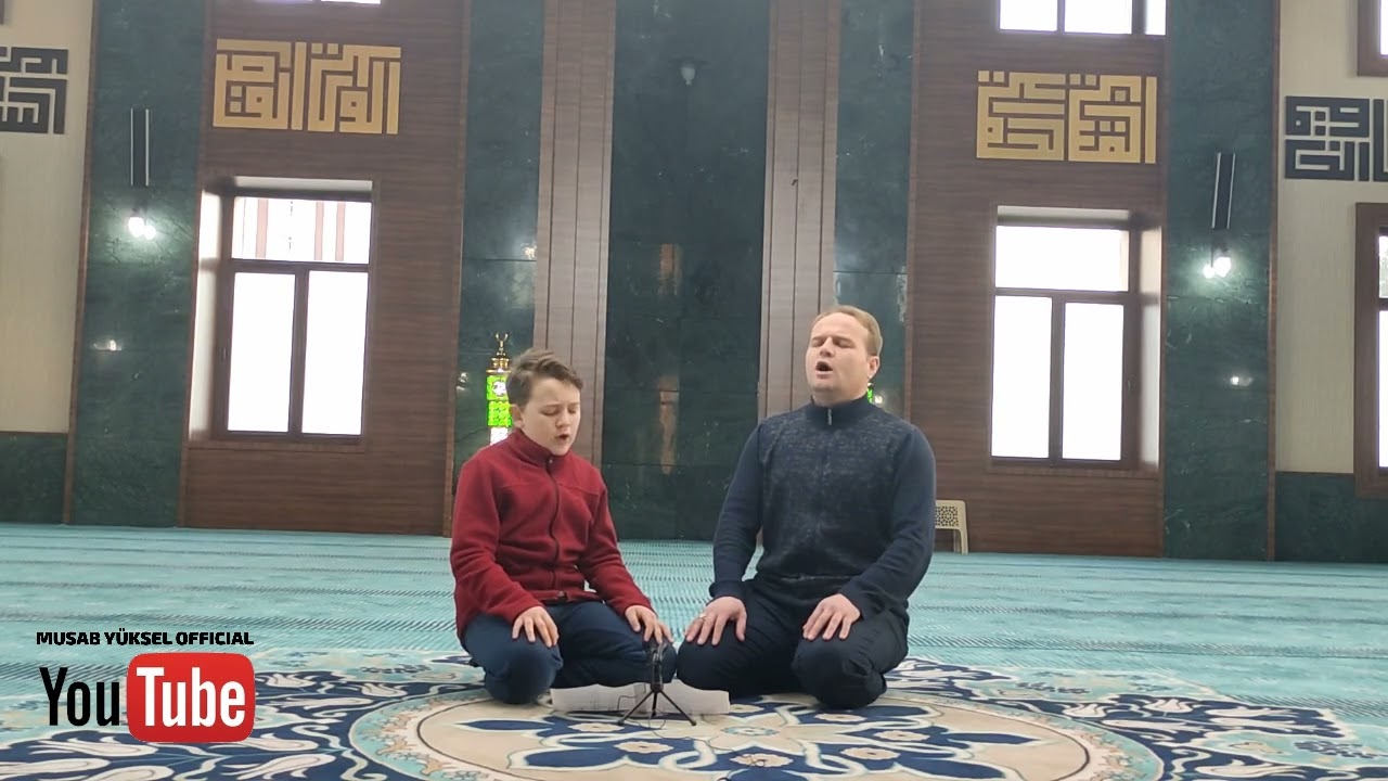 On Sekiz Bin Aleme Server Olan Muhammed | Gönüllere Dokunan İlahi | Yasin&Musab