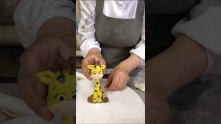 Zürafa Şeker Hamuru Figürü