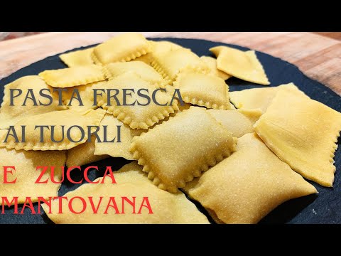 RAVIOLI DI ZUCCA MANTOVANA CON PASTA FRESCA AI TUORLI