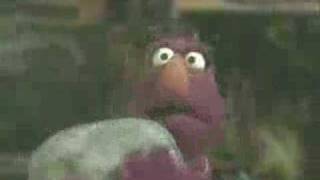 Video thumbnail of "Sesame Street Episode 2938/3264 (Street scenes) PART 2/2"