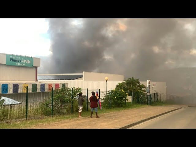 Clashes in New Caledonia ahead of constitutional vote | AFP class=