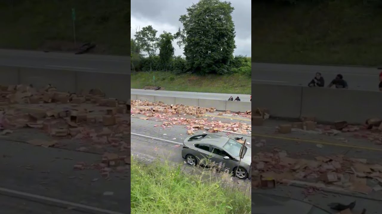 Crash spilling hot dogs on road closes interstate in Pennsylvania