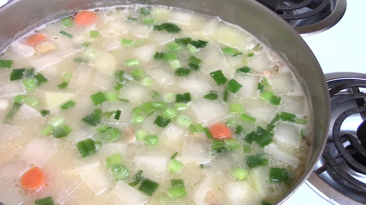 Gail Cooks Thick Pork Soup (Japanese)