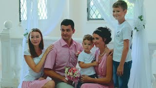 Пара из С-Петербурга отметила в Керчи розовую свадьбу Пара из С-Петербурга отметила в Керчи розовую свадьбу
