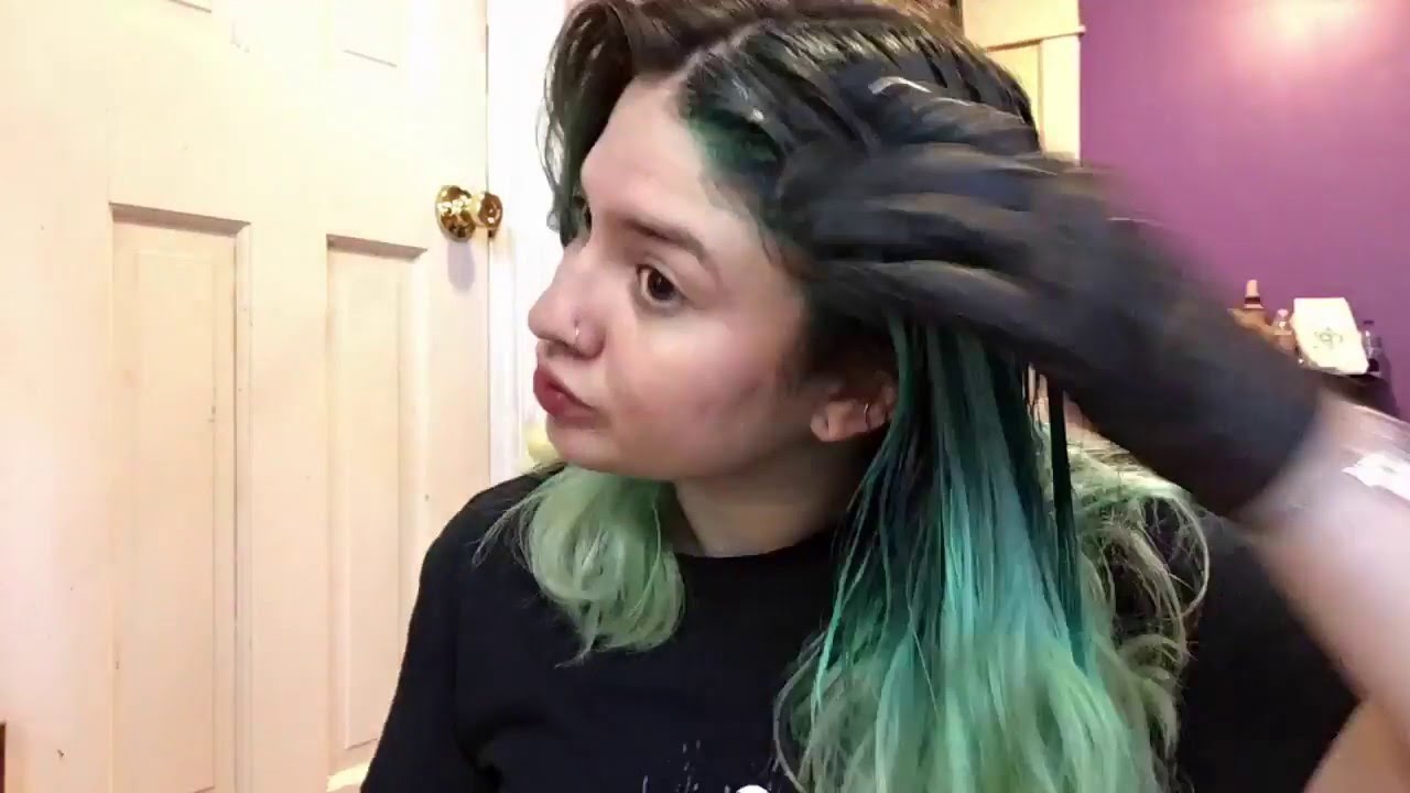 Blue and Green Ombre Hair - wide 8
