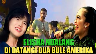 Download Lagu MOMENTS ELISHA NDALANG DI DATANGI DUA BULE AMERIKA,,,LUCU GAYENG SAK DAWANE LAKON.... MP3 Download Lagu MOMENTS ELISHA NDALANG DI DATANGI DUA BULE AMERIKA,,,LUCU GAYENG SAK DAWANE LAKON.... MP3