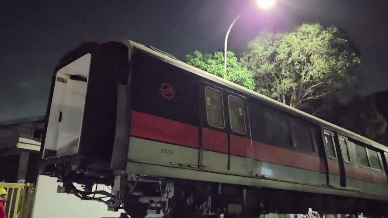 [SMRT Trains - Farewell to sole KHI with new PMTG Decommissioned/Scrapped] C151 EMU129 at Toyotron