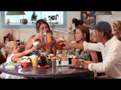 Island Cow, Sanibel Island Restaurant - YouTube
