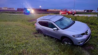 In The Ditch! Early Morning Winch Out!