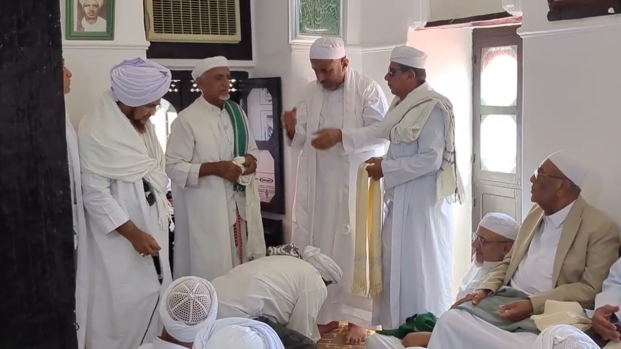مراسيم تنصيب المنصب الحبيب علي ابن الحبيب حسن بن الشيخ أبي بكر بن سالم