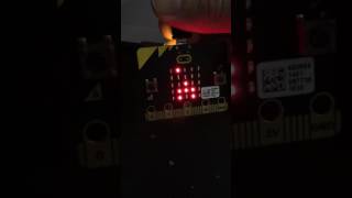 Short demonstration of a spaceship game with the micro:bit