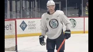 Shane Wright #SeaKraken, back from AHL stint at practice. #NHL #GoHabsGo He’ll play Tuesday.