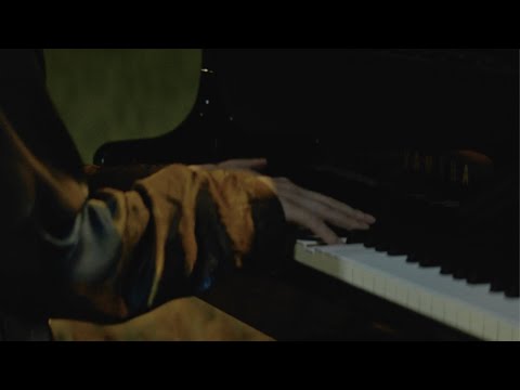 RADWIMPS - 夏のせい [Official Music Video]