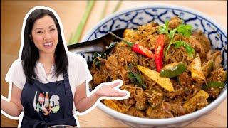 Curry Glass Noodle Stir Fry Recipe แกงโฮะ (Gaeng Ho)  Hot Thai Kitchen