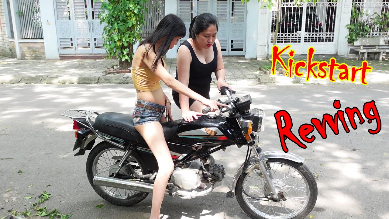 Kickstart Girls Kickstart Bike Honda Win100 Youtube