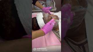 Relaxing facial treatment