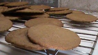 Moravian Spice Cookies