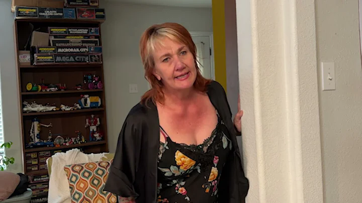 Martha Van Garza reads for Cindy Mackey