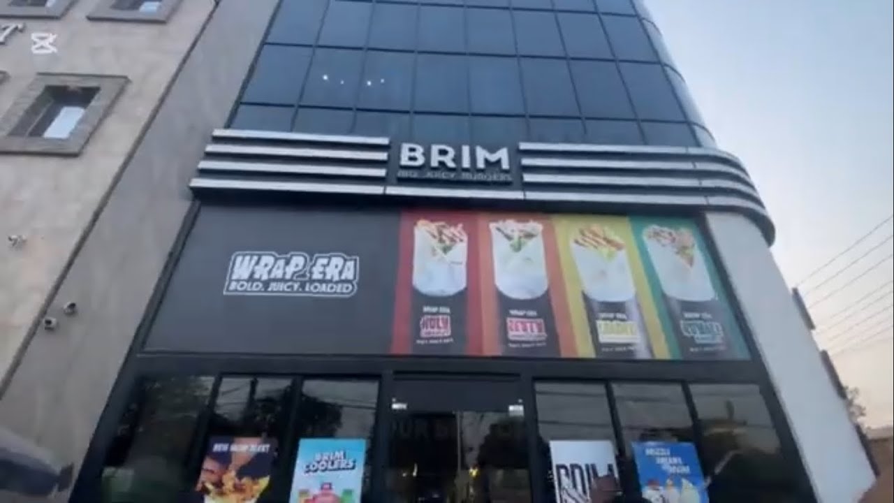 2 Part Signs the Day Away: A Vlog in Sign Language  