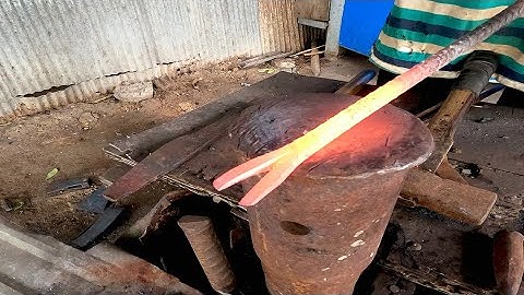 Blacksmithing! Forging A SMALL CROWBAR From REBAR.!
