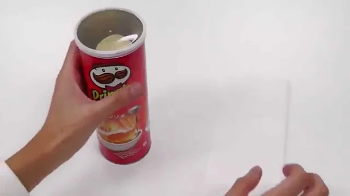 The easy way to get Pringles out of a packet