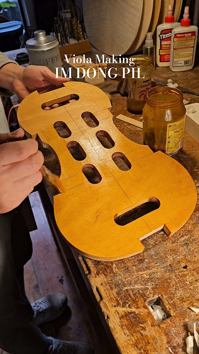 Viola making film 🎥 Violin Maker IM DONG PIL workshop in Cremona Italy.현악기 제작가 임동필의 크레모나 공방에서