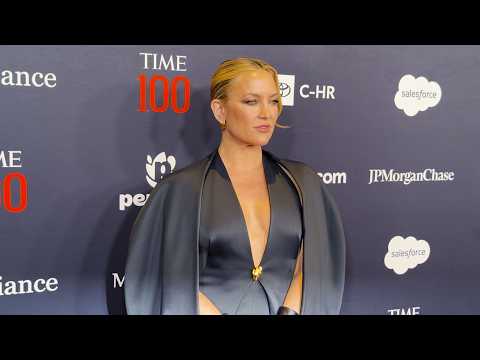 Kate Hudson & More Honored at TIME100 Gala; Fernando Mendoza is #1 NFL Draft Pick; Stagecoach Begins