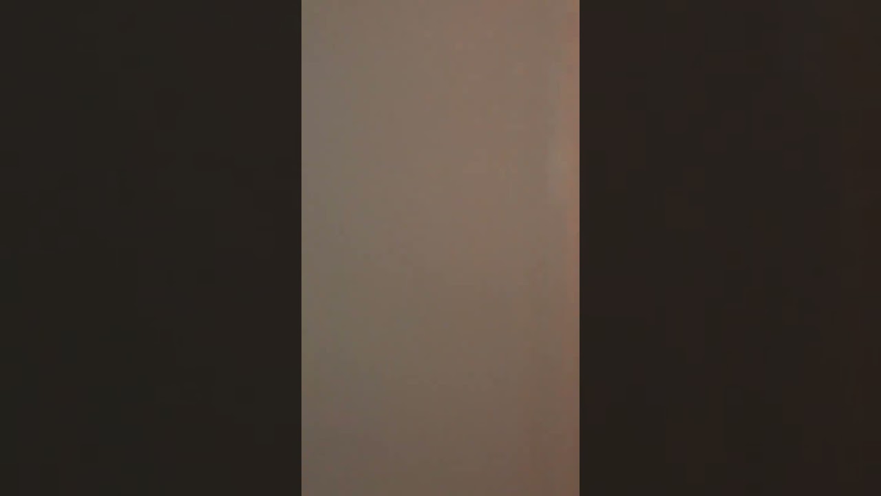 للبيع شاليه بقريه جرين بيتش الساحل الشمالي