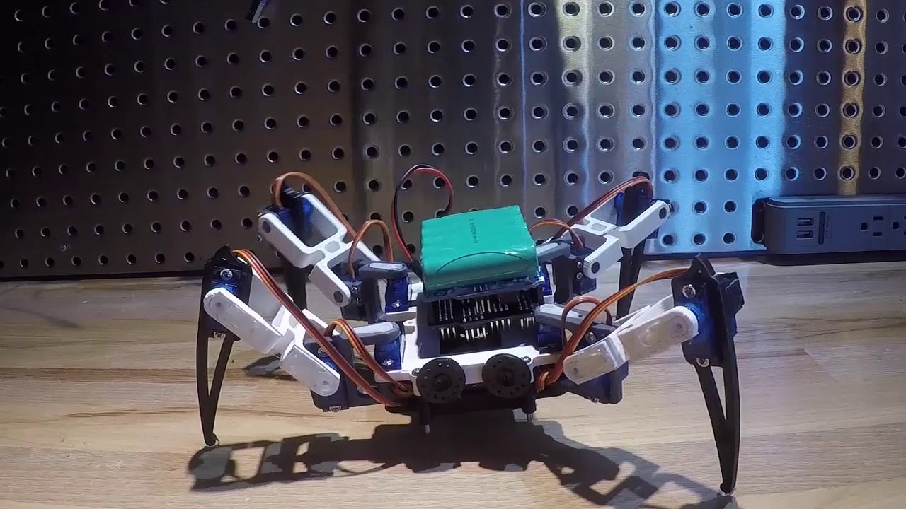 robot quadrupède arduino