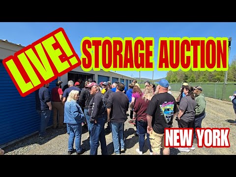LIVE Storage Auction In Corning New York With Over 30 Abandoned Storage Units