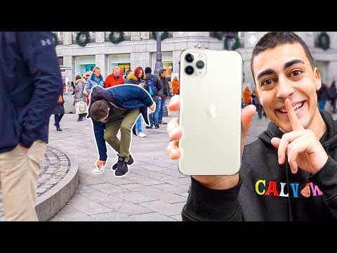 Pegando un Iphone 11 en el suelo