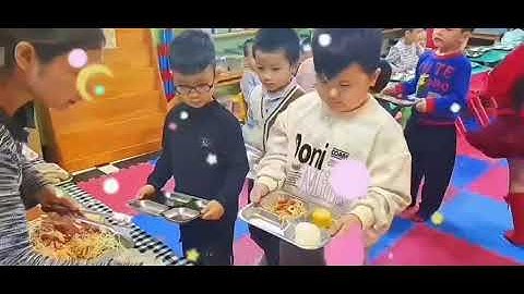 Tiệc buffet sinh nhật các bé tháng 10 & tháng 11