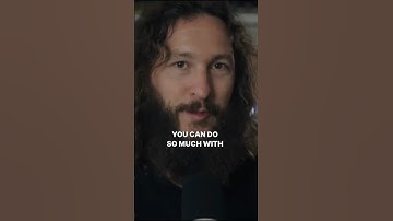 YouTube guitar gear star @markjohnstonofficial talking about the Aeros Loop Studio