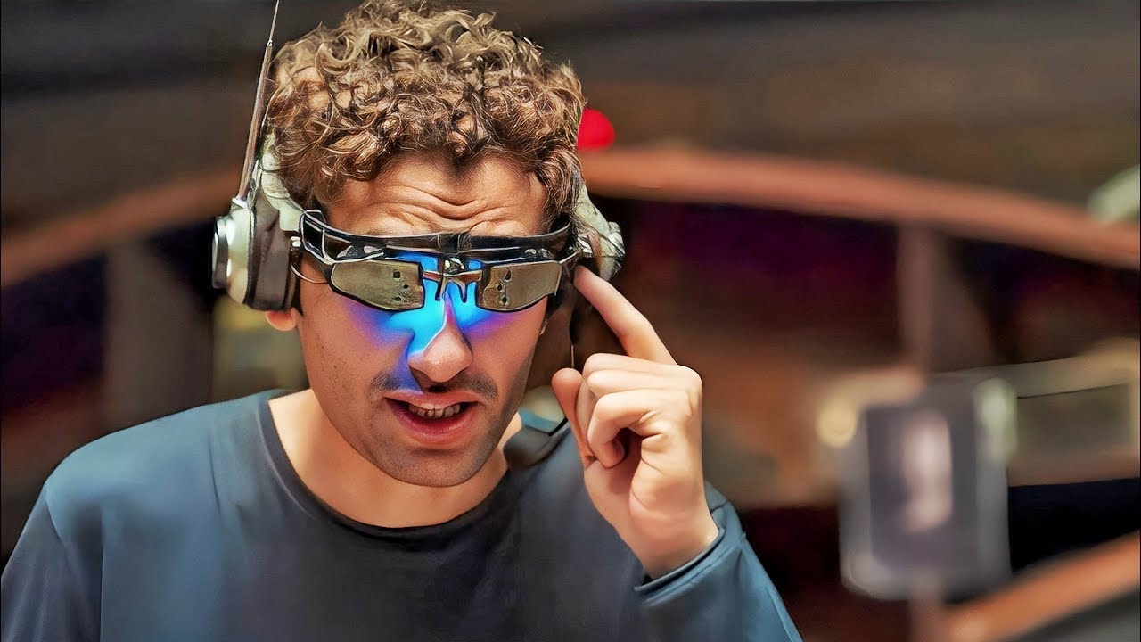 Film || Wuxuu ikhtiracay Robot Awood Badan Kadib Marki Ay Dilen Aabihisa || 