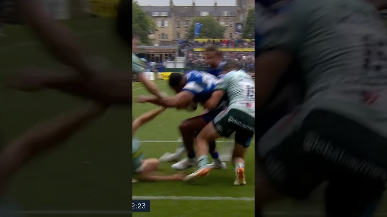 Joe Cokanasiga is simply unstoppable 💪 | @PREM-Rugby | #PREMRugby