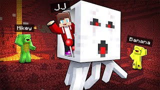 JJ are TROLLING Friends by Hiding inside of Mobs in Minecraft Maizen!