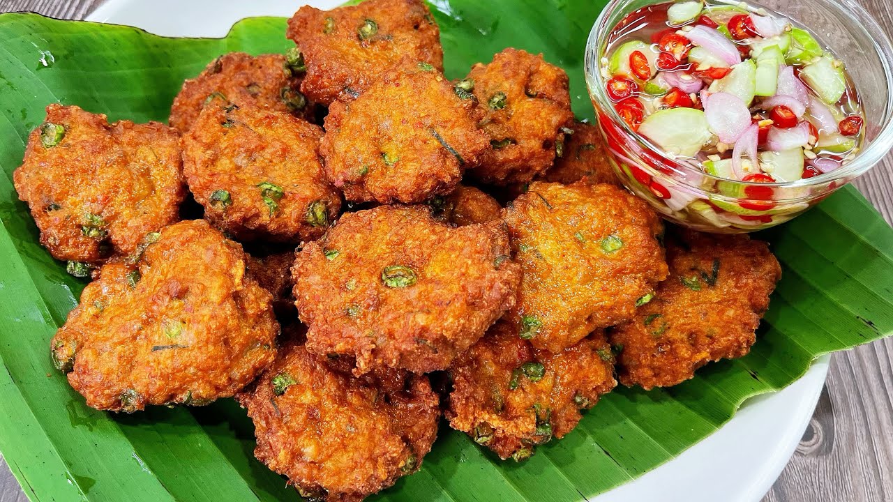 ทอดมันหมูสับ สูตรอร่อยเหนียวนุ่ม ทำง่ายๆ แต่อร่อยมาก | Thai Spicy Pork  Cakes - YouTube