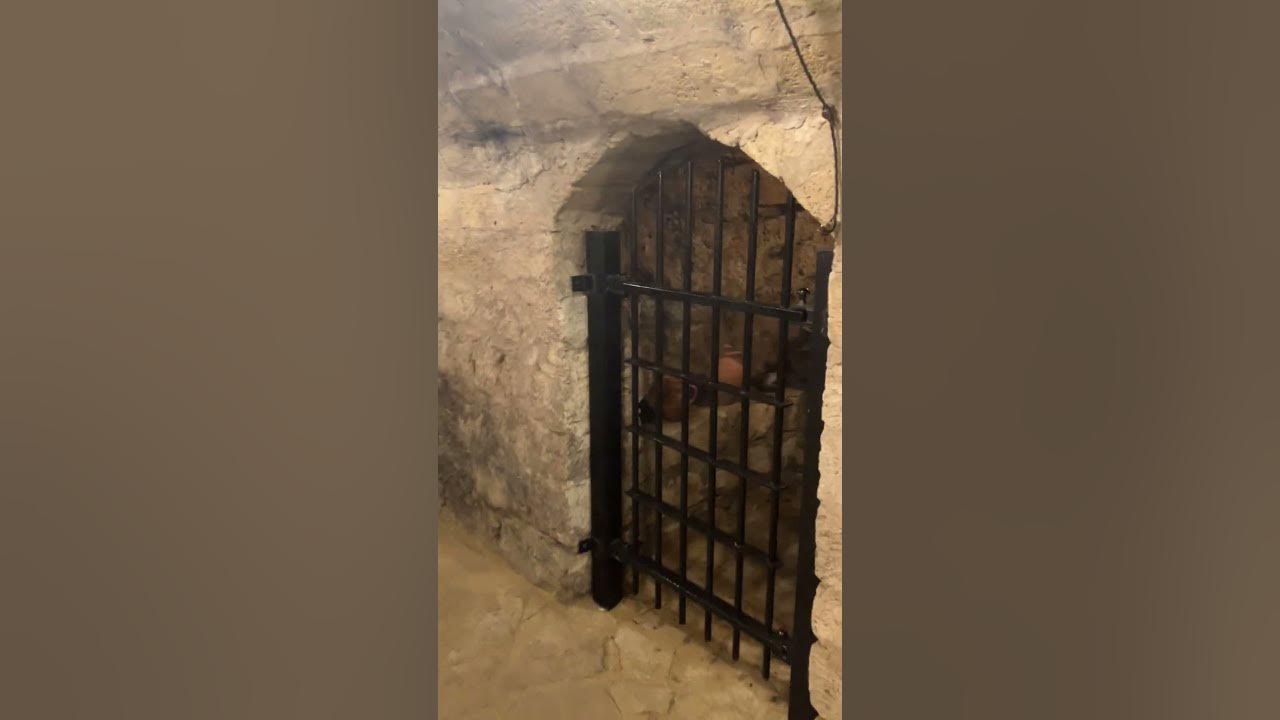 Винные погребф княгини Гагариной утёс