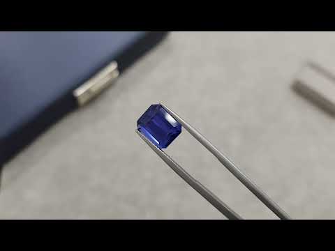 Intense blue octagon cut tanzanite 5.55 ct Video  № 2