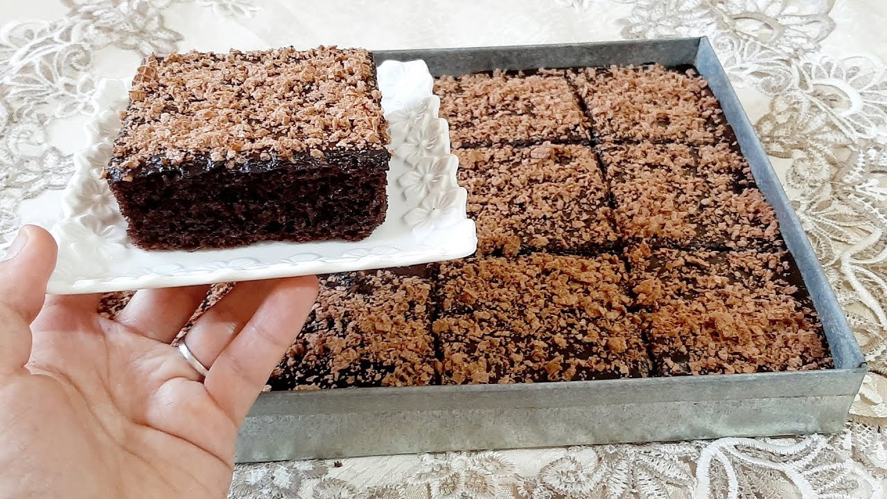 كيكة السبع ملاعق الرهيبة بحجم عائلي بصلصة الشوكولاتة اقتصادية و تذوب في الفم / كيكة العيد