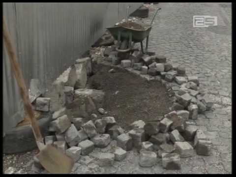 ვაჟ-ფშაველას 13 ნომერში ტროტუარსა და სამანქანე გზის ნაწილს ადგილობრივები აწესრიგებენ