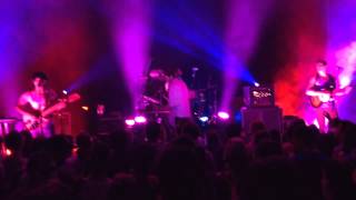 Video thumbnail of "Yeasayer - Don't Come Close / Madder Red (Live at Chihuahua, Mexico)"